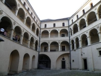 Pieskowa Skala castle
